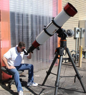 LUNT 230mm H-a Teleskop, 2.5" Feather Touch Auszug, B3400, Pressure Tuner